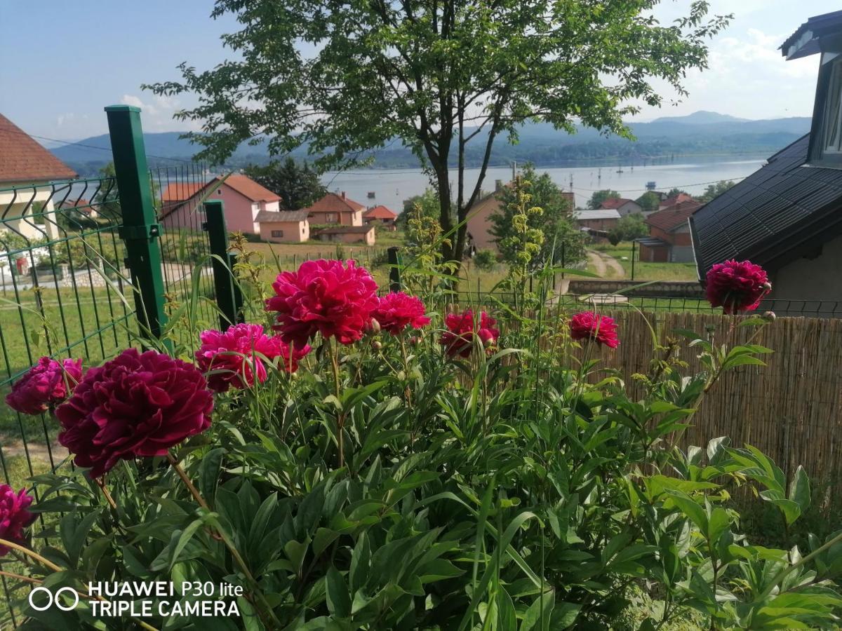 Asja Guest House Lukavac 외부 사진